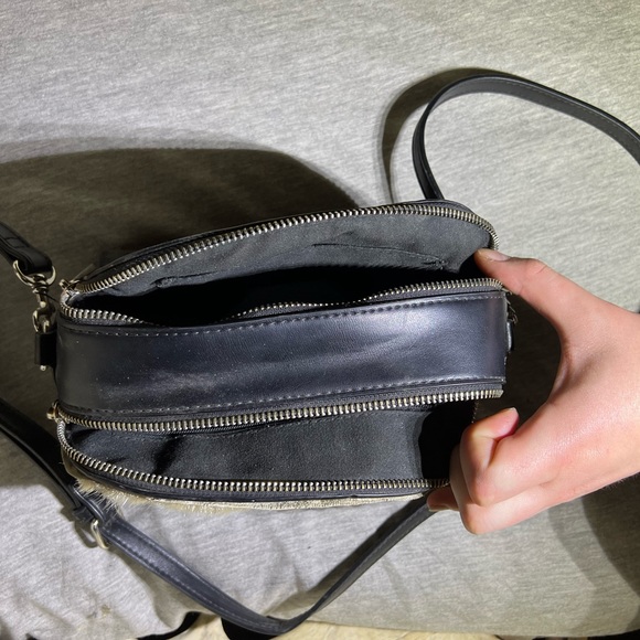 Seal skin and Red flower cross body purse - Picture 6 of 6